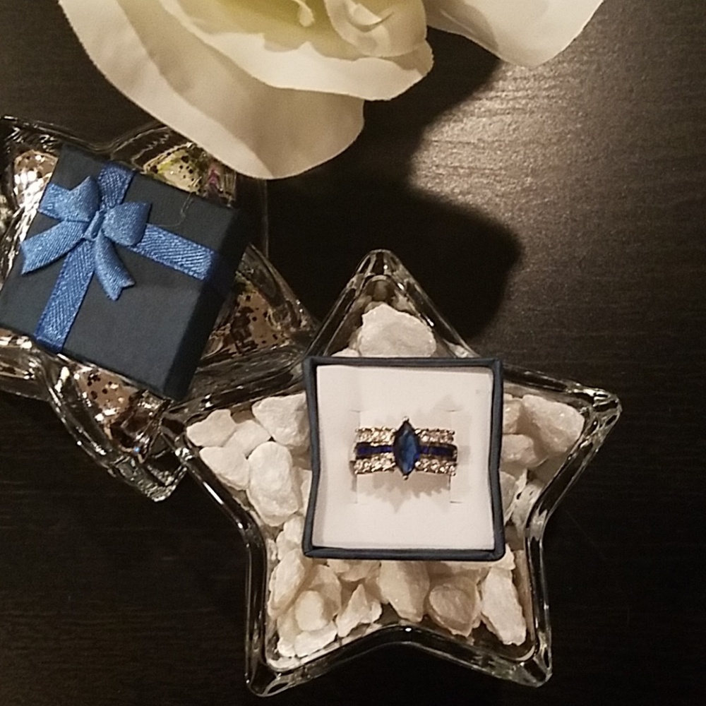 💎Blue Diamonique Ring